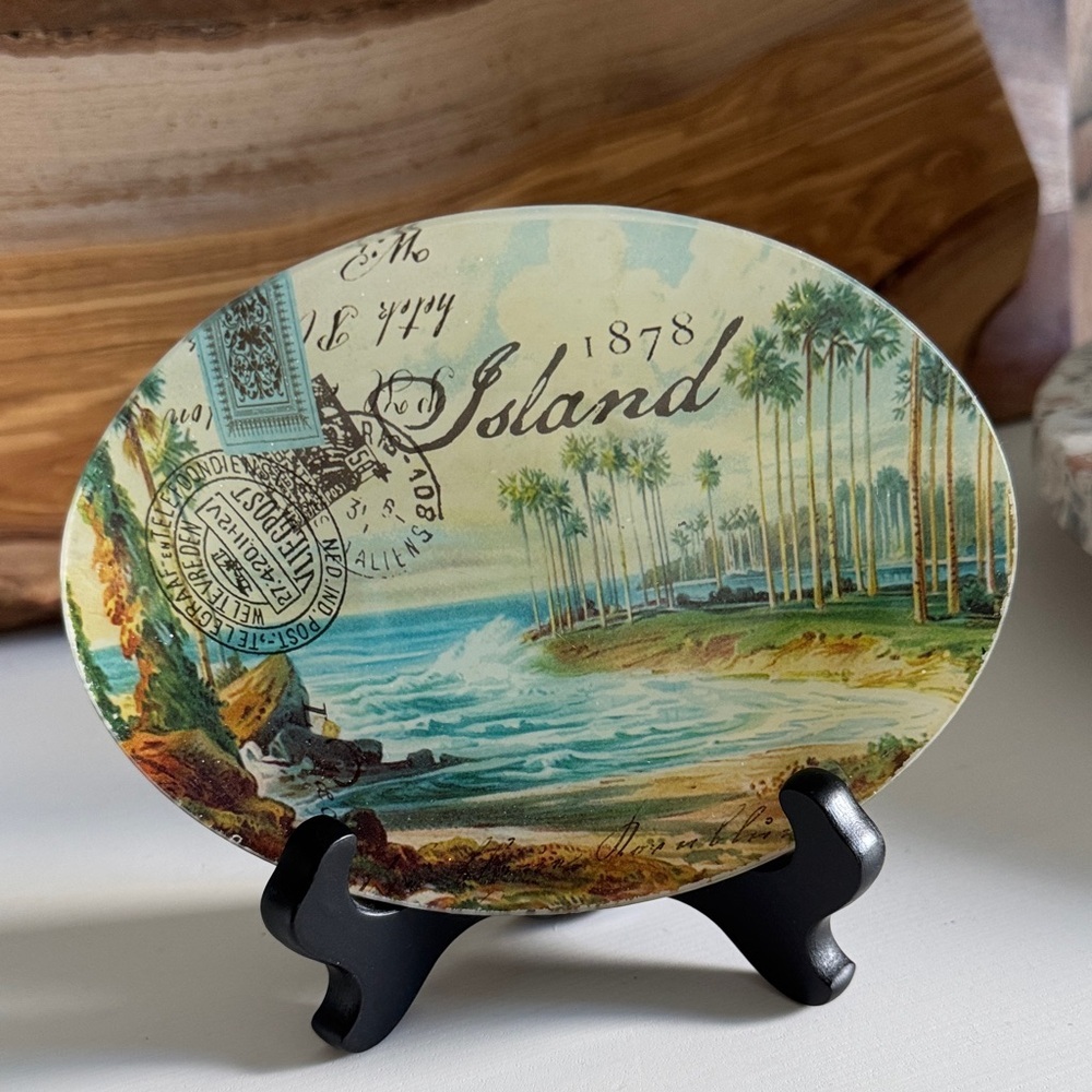 Vintage Inspired Island Scene Faux Postcard Motif Trinket Soap Dish